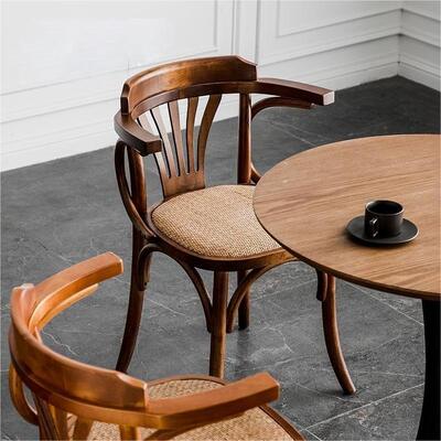 Guter Preis Simple Household Armrest Dining Chair Small Apartment Nordic Retro Backrest Leisure Rattan Dining Chair Online
